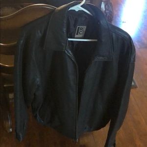 Leather jacket like new